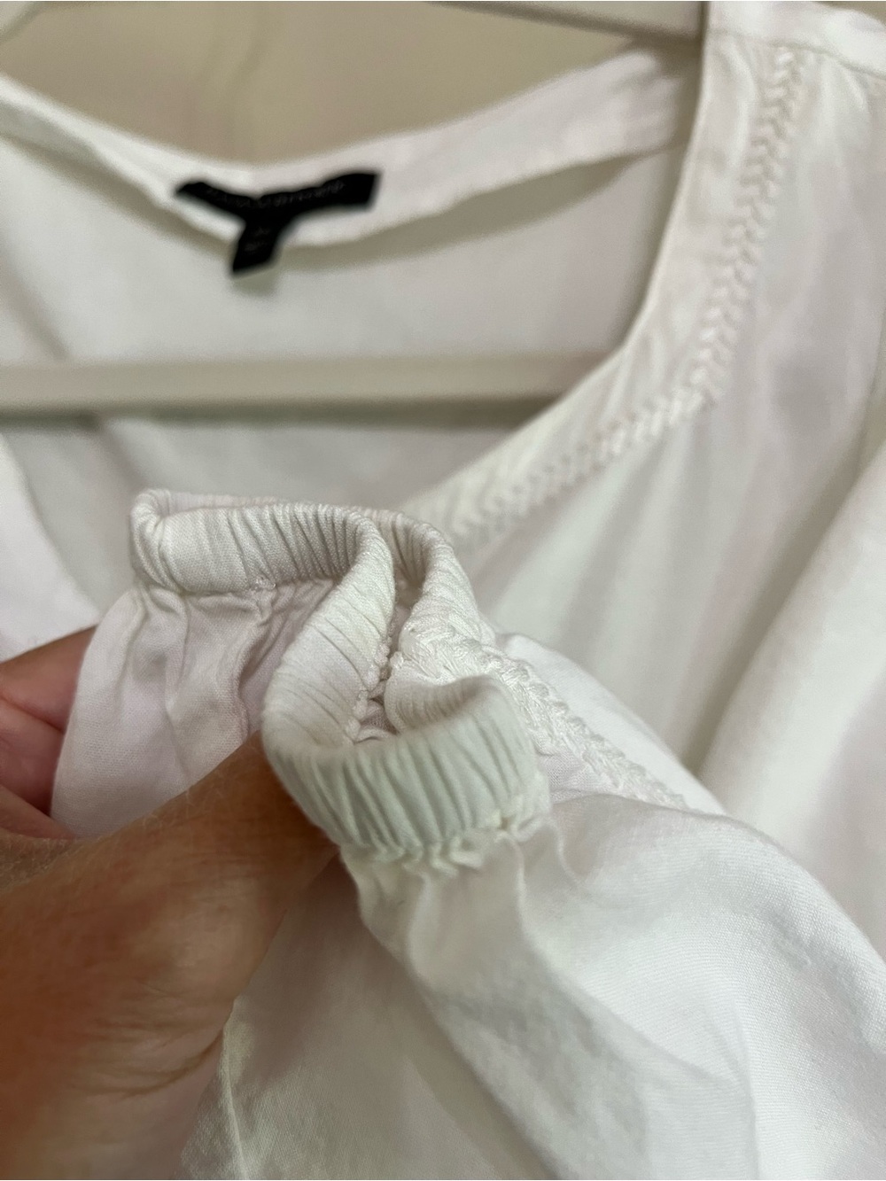 Banana Republic White Boho Embroidered V-Neck Top Sz XS - Picture 7 of 11